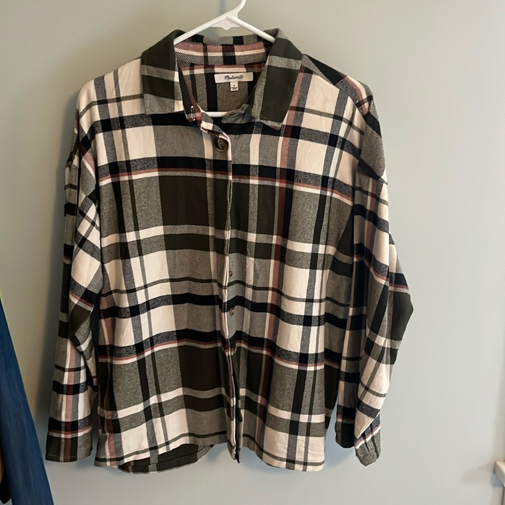 Women’s Plaid Top